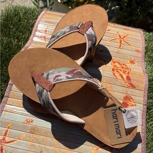 Hari Mari Leather Woodland Camo Flip Flop Sandals Size 11